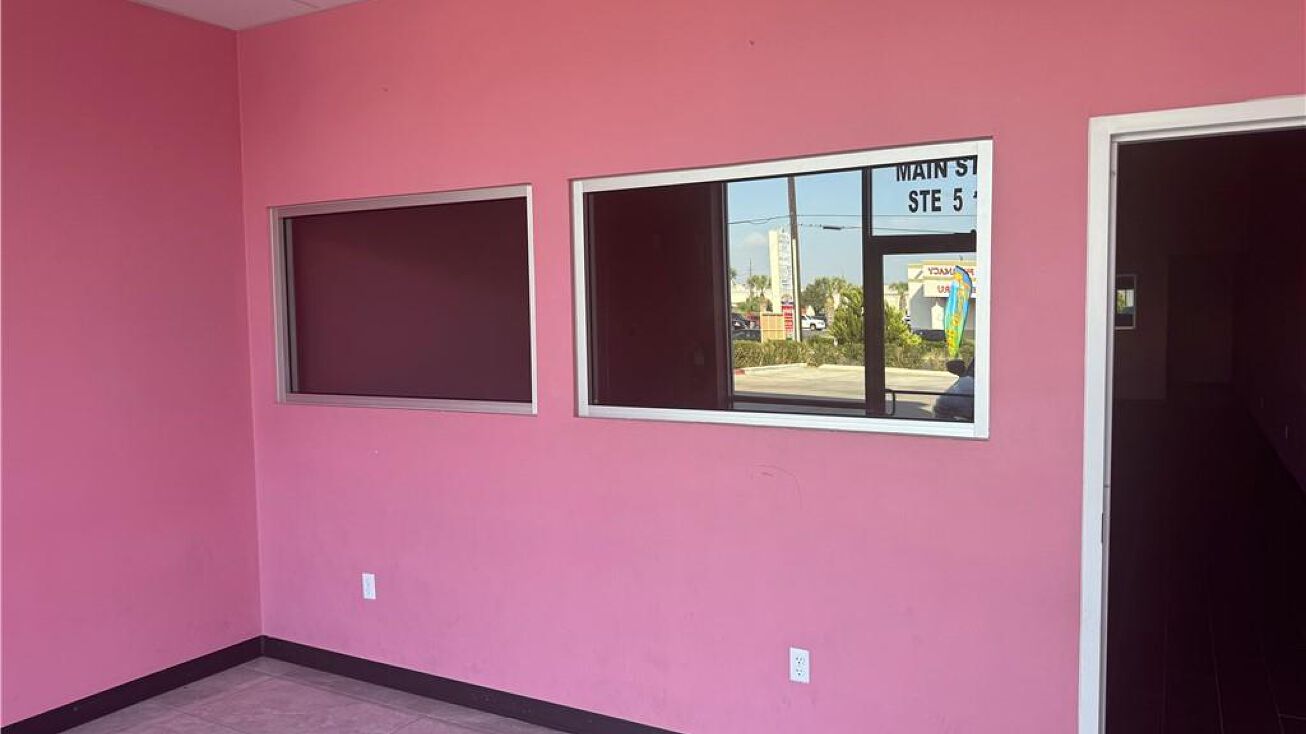 600 N Main Street — Donna Retail (For Lease) — photo 6 of 36
