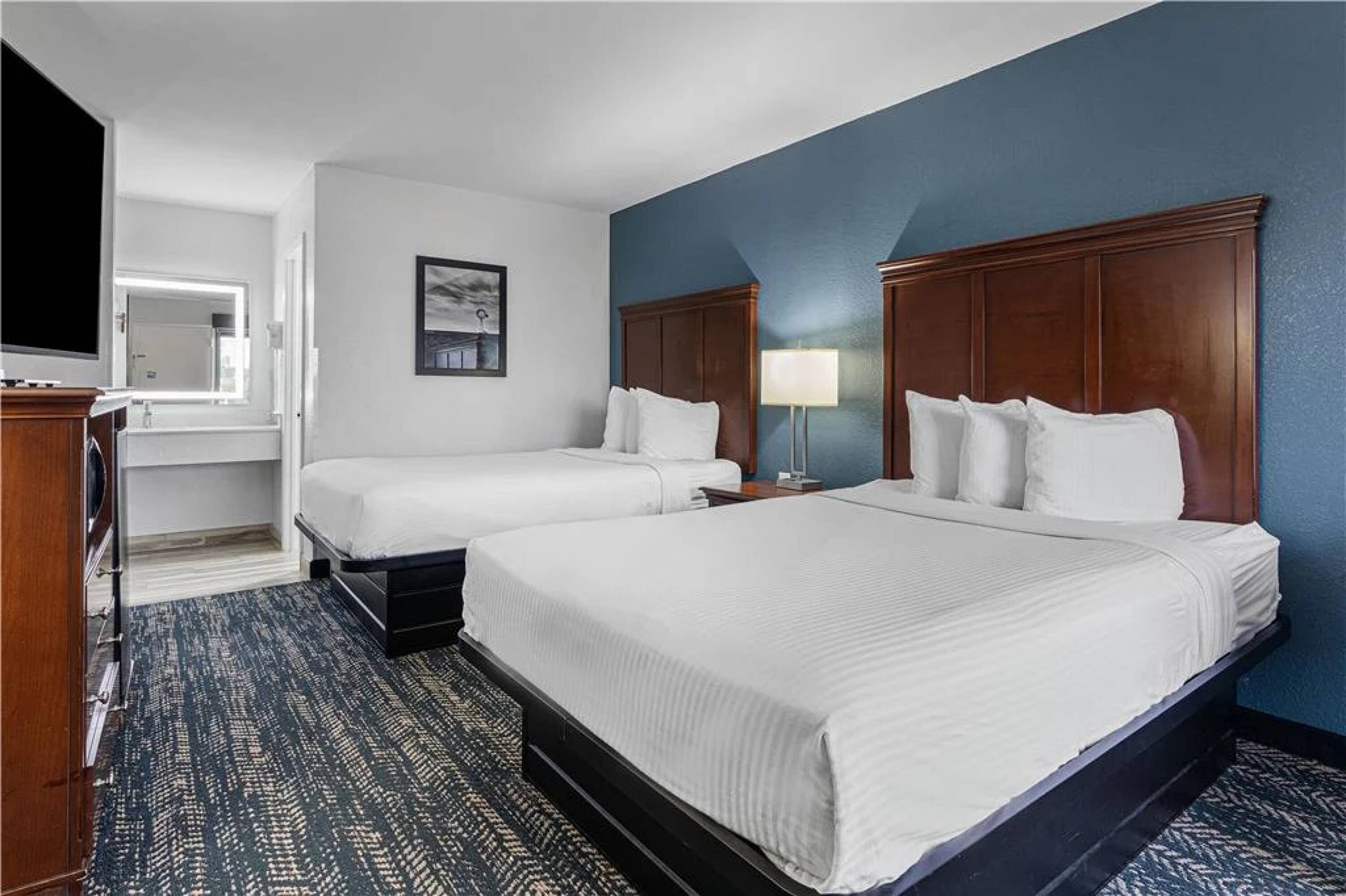 Executive Inn & Suites — Mission, TX — photo 28 of 44
